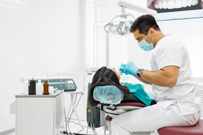 CLÍNICAS ODONTOLÓGICAS